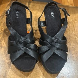 Women’s Bass Black New sandals size 5 1/2